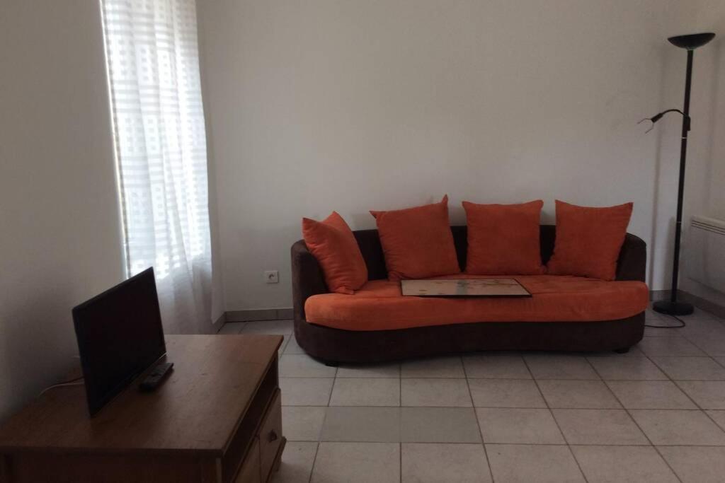 Confortable 33 M2 Apartment